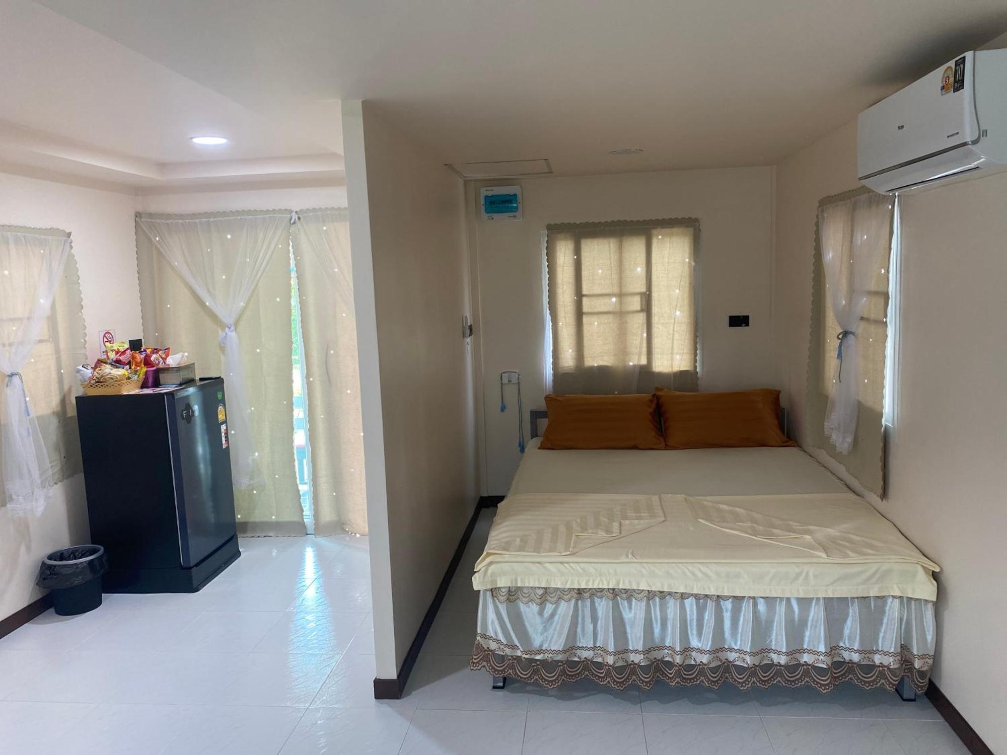 Aiem-Wilai Guesthouse Surat Thani Exterior photo