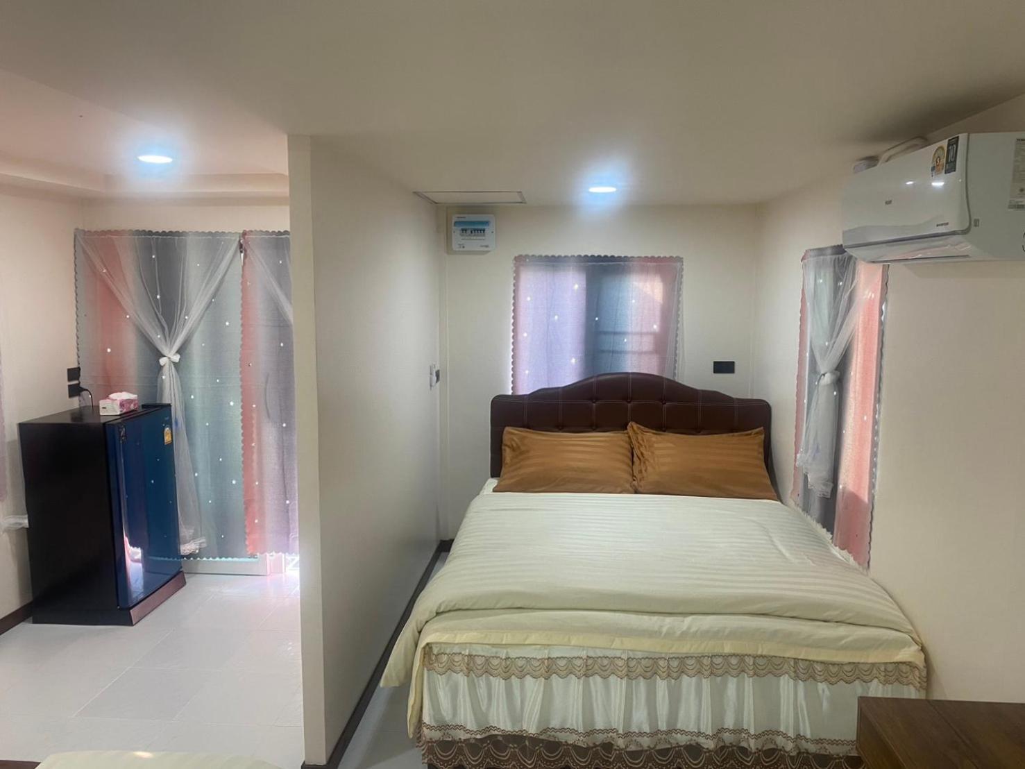 Aiem-Wilai Guesthouse Surat Thani Exterior photo